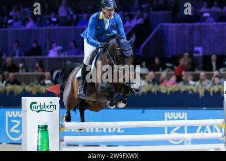 Christian Ahlmann della Germania con Dourkhan Hero Z durante la gara Léon Melchior CSI5*-W Showjumping alla Jumping Mechelen il 27 dicembre 2023, Nekkerhal, Belgio (foto di Maxime David - MXIMD Pictures) Foto Stock