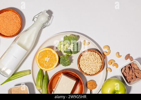 Cibo sano a base vegetale, alimenti per abbassare il colesterolo, portafoglio prodotti dietetici, vista dall'alto Foto Stock