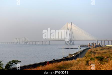 Il Rajiv Gandhi Sea Link tra Bandra e Worli a Mumbai, India. Foto Stock