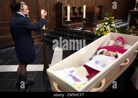 ROERMOND - le parti interessate possono dire addio all'ex vescovo Harrie Smeets di Roermond nella Cappella Carolus. Smeets morì all'età di 63 anni a causa di un tumore al cervello. La cappella è in fase di preparazione. ANP RAMON MANGOLD paesi bassi fuori - belgio fuori Foto Stock