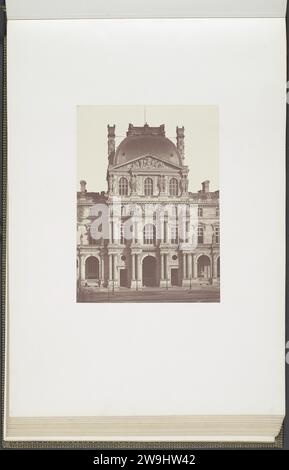 Padiglione Richelieu a Het Palais du Louvre, c. 1857 Fotografia parte della riunione delle Tuileries au Louvre 1852-1857, album 1. Giornale di Parigi. supporto fotografico, stampa salata, esposizione permanente, museo. facciata (di casa o edificio). Altri dettagli architettonici (con IL NOME) Palais du Louvre. Tuilerieënpaleis. Museo del Louvre. Parigi Foto Stock