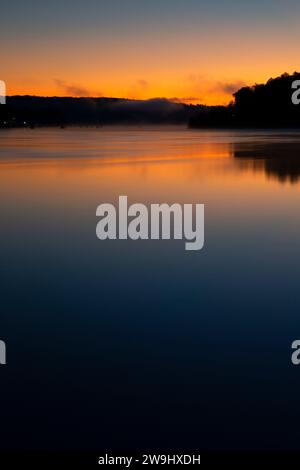 Fiume Connecticut sunrise, Middletown Lions Park, Middletown, Connecticut Foto Stock