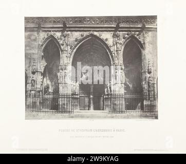 Portaal van de Church Saint-Germain-l'Auxerrois in Parijs, Francois Alphonse Fortier, 1853 Fotografia Parigi Stampatrice: Piccola Editrice: Piccola carta. Chiesa in cartoncino stampata in carta salata (esterno) Chiesa di Saint-Germain-l'Auxerrois Foto Stock