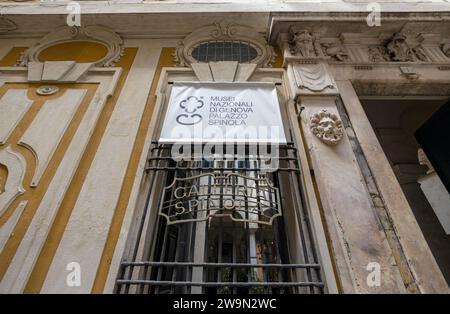 GENOVA, 28 APRILE 2023 - ingresso di Palazzo Spinola, Museo Nazionale e Galleria a Genova, Italia. Foto Stock