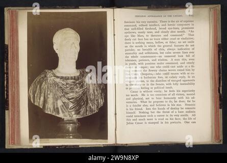 Busto ritratto di Giulio Cesare nei musei Capitolini di Roma, Anonimo, 1872 circa - nel o prima del 1882 Fotografia Musei Capitolini supporto fotografico albumi stampa scultura. (Storia di) C. Giulio Cesare Foto Stock