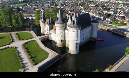 Foto drone castello di Sully-sur-Loire, Château de Sully-sur-Loire Francia Europa Foto Stock