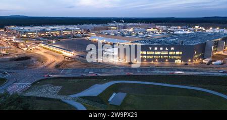 Vista aerea di Tesla Gigafactory, Gruenheide, 23 ottobre 2023 Foto Stock