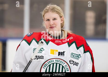 Stoccolma, Stoccolma, Svezia. 29 dicembre 2023. Il portiere Frolundas Maja Helge durante la partita in SDHL tra AIK e Frolunda HC su Ulriksdala IP il 29 dicembre a Stoccolma (immagine di credito: © Johan Dali/ZUMA Press Wire) SOLO PER USO EDITORIALE! Non per USO commerciale! Crediti: ZUMA Press, Inc./Alamy Live News Foto Stock