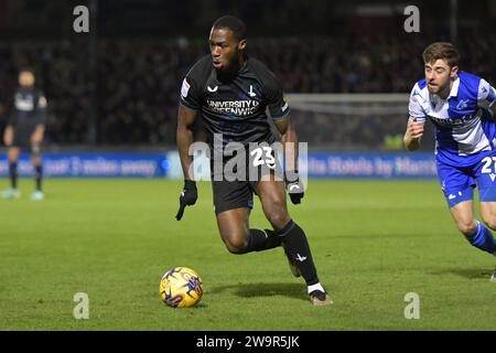 Bristol, Inghilterra. 29 dicembre 2023. Corey Blackett-Taylor del Charlton Athletic durante lo Sky Bet EFL League One match Bristol Rovers e Charlton Athletic. Kyle Andrews/Alamy Live News Foto Stock