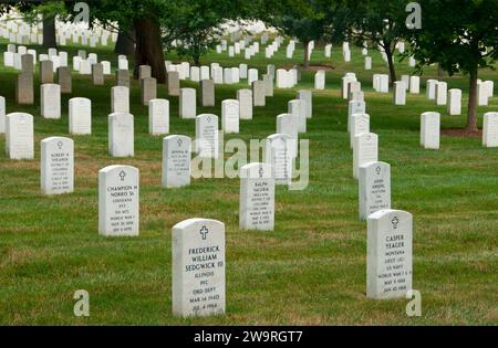 Lapidi, il Cimitero Nazionale di Arlington, Virginia Foto Stock