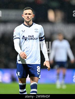 Preston, Regno Unito. 29 dicembre 2023. Alan Browne 8# di Preston North End, durante il match per lo Sky Bet Championship Preston North End vs Sheffield mercoledì a Deepdale, Preston, Regno Unito, 29 dicembre 2023 (foto di Cody Froggatt/News Images) a Preston, Regno Unito il 29/12/2023. (Foto di Cody Froggatt/News Images/Sipa USA) credito: SIPA USA/Alamy Live News Foto Stock