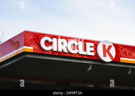 Walbrzych, Polonia - 29.12.2023: Circle K è una rete di stazioni di servizio norvegesi precedentemente denominata Statoil Foto Stock