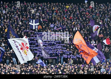 Firenze, Italia. 29 dicembre 2023. I tifosi di ACF Fiorentina durante ACF Fiorentina vs Torino FC, partita di serie A A Firenze, Italia, dicembre 29 2023 crediti: Agenzia fotografica indipendente/Alamy Live News Foto Stock