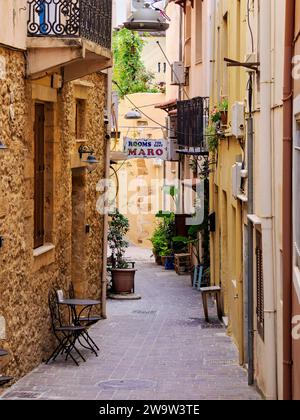 Via della città Vecchia, città di Chania, Creta, Grecia Foto Stock