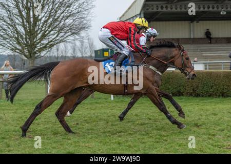 Rideau Canal, guidato da Tom Cannon e allenato da Alan King, corse a Wincanton, il 10 marzo 2022 Foto Stock