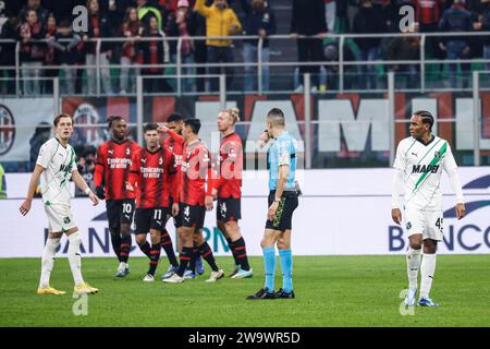 Milano, Italia. 30 dicembre 2023. Delusione di Sassuolo durante AC Milan vs US Sassuolo, partita di calcio di serie A A Milano, Italia, dicembre 30 2023 credito: Agenzia fotografica indipendente/Alamy Live News Foto Stock