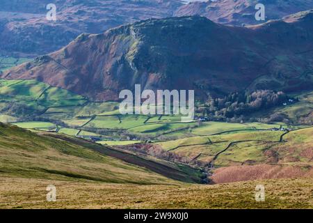 Helm Crag visto da Great Rigg, Grasmere, Lake District, Cumbria Foto Stock