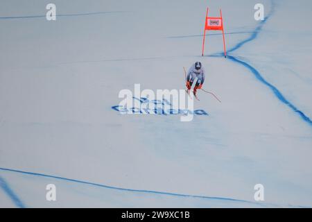 Adrian Smiseth Sejersted (NOR) gareggia durante la Coppa del mondo di sci alpino Audi FIS, MenÕs gara di Downhill sul Saslong Slope in Val Gardena il 16 dicembre, Foto Stock