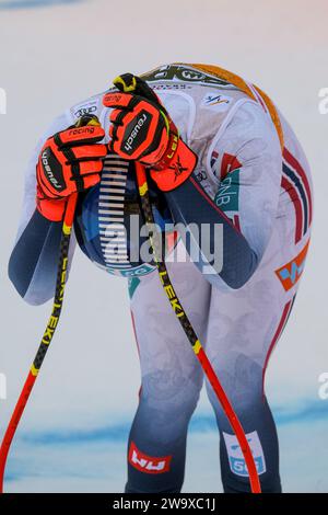 Adrian Smiseth Sejersted (NOR) gareggia durante la Coppa del mondo di sci alpino Audi FIS, MenÕs gara di Downhill sul Saslong Slope in Val Gardena il 16 dicembre, Foto Stock