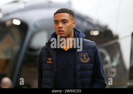 Wolverhampton, Regno Unito. 30 dicembre 2023. Lewis Dobbin di Everton arriva allo stadio. Partita di Premier League, Wolverhampton Wanderers contro Everton al Molineux Stadium di Wolverhampton, Inghilterra, sabato 30 dicembre 2023. Questa immagine può essere utilizzata solo per scopi editoriali. Solo per uso editoriale, foto di Chris Stading/Andrew Orchard fotografia sportiva/Alamy Live news credito: Andrew Orchard fotografia sportiva/Alamy Live News Foto Stock