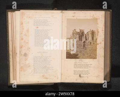 Abbazia di Ruine van Melrose, anonimo, c. 1858 - nel o prima del 1868 fotografare l'abbazia di Melrose supporto fotografico stampa albume rovine di chiesa, monastero, ecc.. Melrose Abbey Foto Stock