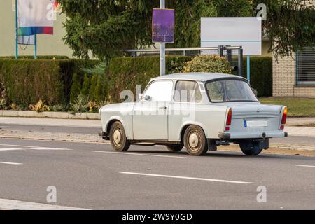 Un'auto della Germania dell'Est che è stata vista in gran numero fino al 1990 Foto Stock
