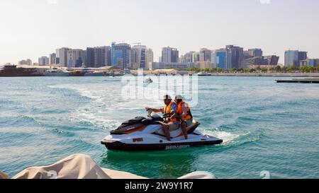 Doha Corniche , porto 30-12-2023 Doha Qatar Foto Stock