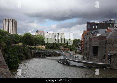 Bristol, Somerset, Regno Unito 06 16 2018 Castle Bridge over the River Avon Foto Stock