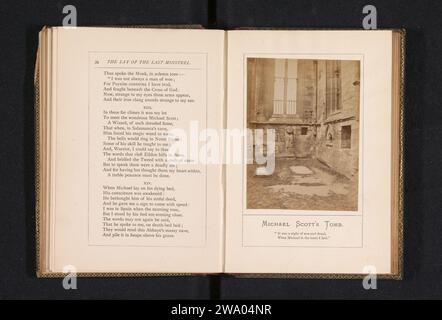 Graf van Michael Scott in Melrose Abbey, c. 1850 - nel o prima del 1872 fotografare Melrose Abbey foto di supporto fotografico albumen stampa rovine di un'abitazione, una casa, un castello, ecc... Lapide, lapide di Melrose Abbey Foto Stock