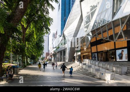 Orchard Road Singapore, negozi di lusso e turisti Foto Stock