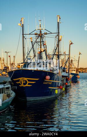 Barche da pesca commerciali, porto di New Bedford, fiume Acushnet, New Bedford, Massachusetts Foto Stock