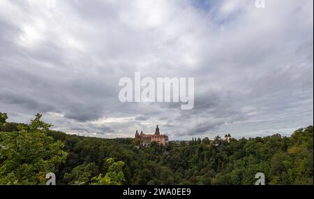 Schlesien Aussenansicht Schloss Fuerstenstein Zamek KsiÄÖÅ¼. DAS Schloss in WaÅbrzych Waldenburg ist das groesste Schloss Schlesiens. WaÅbrzych Schlesien Polen *** Slesia Vista esterna del castello di Fuerstenstein Zamek KsiÄÖÅ¼ il castello di WaÅbrzych Waldenburg è il più grande castello della Slesia WaÅbrzych Slesia Polonia Foto Stock