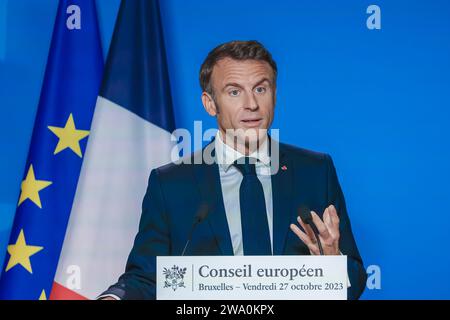 Bruxelles, Belgio. 27 ottobre 2023. Emmanuel Macron Presidente della Francia ha partecipato alla conferenza stampa dopo il Vertice del Consiglio europeo a Bruxelles, in Belgio. (Foto di Nik Oiko/SOPA Images/Sipa USA) credito: SIPA USA/Alamy Live News Foto Stock