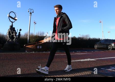 Sunderland lunedì 1 gennaio 2024. Dan Neil di Sunderland durante il match per lo Sky Bet Championship tra Sunderland e Preston North End allo Stadium of Light, Sunderland lunedì 1 gennaio 2024. (Foto: Michael driver | mi News) crediti: MI News & Sport /Alamy Live News Foto Stock