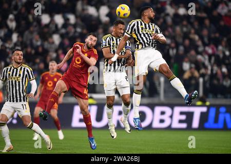 Bryan Cristante (COME Roma), Bryan Cristante (Juventus), Bremer (Juventus) stanno giocando durante la partita di serie A tra Juventus FC e AS Roma Foto Stock