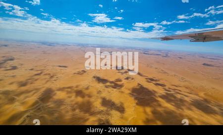 Sorvola le dune in Namibia Foto Stock