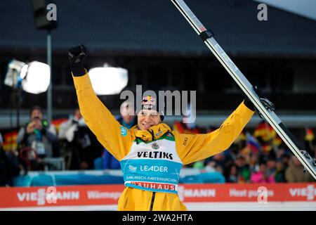 Garmisch Partenkirchen, Deutschland. 1 gennaio 2024. Andreas Wellinger (SC Ruhpolding) beim Neujahrsskispringen Garmisch-Partenkirchen Credit: dpa/Alamy Live News Foto Stock