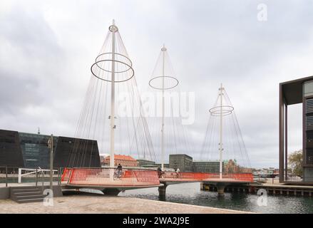 Copenhagen, Danimarca - Circle Bridge di Studio Olafur Eliasson Foto Stock