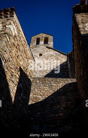 Chiesa romanica dell'XI secolo dedicata a Saint-Étienne, villaggio Minerve nel dipartimento di Hérault selezionato come uno di Les Plus Foto Stock