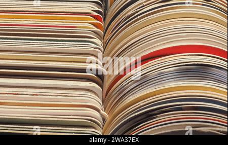 Molti Beermats per Una pinta di birra Foto Stock