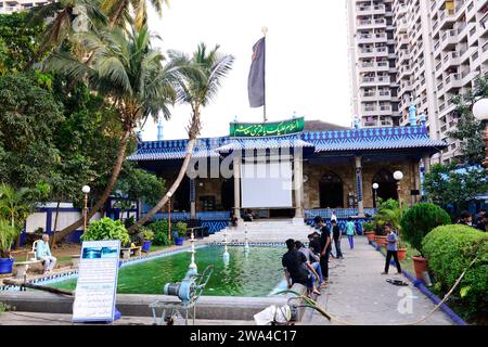 La moschea iraniana di Imamwada Bhendi Bazar a Mumbai, India. Foto Stock