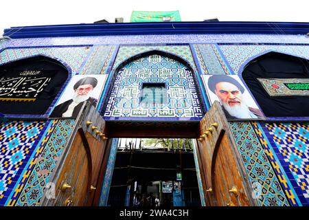 La moschea iraniana di Imamwada Bhendi Bazar a Mumbai, India. Foto Stock