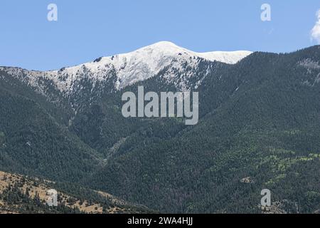 Il monte Zwischen e le valli circostanti e i passi di montagna, visti dal Great Sand Dunes National Park Foto Stock