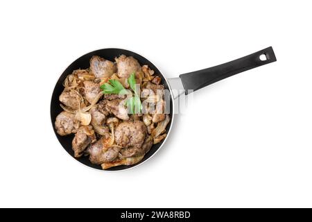 Padella con saporito fegato di pollo fritto, cipolla e prezzemolo isolati su bianco, vista dall'alto Foto Stock