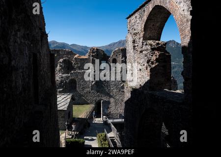 Interno della Sacra di San Michele, complesso religioso sul Monte Pirchiriano in Val di Susa, Sant'Ambrogio di Torino, città metropolitana di Torino Foto Stock