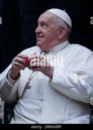 Vaticano. 3 gennaio 2024. 3 gennaio 2024 - PAPA FRANCESCO durante l'udienza generale di mercoledì a San Paul Hall al Vaticano - Stato della città del Vaticano © EvandroInetti via ZUMA Wire (immagine di credito: © Evandro Inetti/ZUMA Press Wire) SOLO PER USO EDITORIALE! Non per USO commerciale! Crediti: ZUMA Press, Inc./Alamy Live News Foto Stock