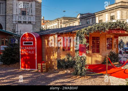 Vacanze di Natale a Bergamo, Italia, Lombardia 25.12.2023 Foto Stock