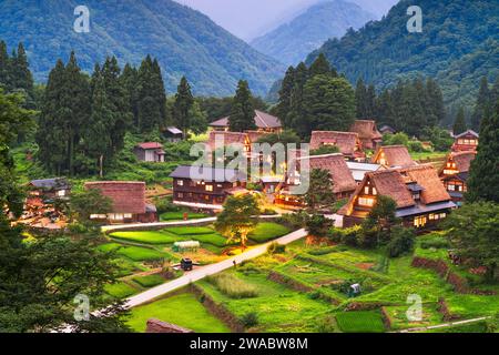 Ainokura, Toyama, Giappone nella remota regione di Gokayama al tramonto. Foto Stock