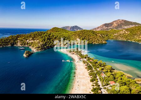 Vista aerea di Oludeniz nel distretto di Fethiye, provincia di Mugla, Turchia Foto Stock