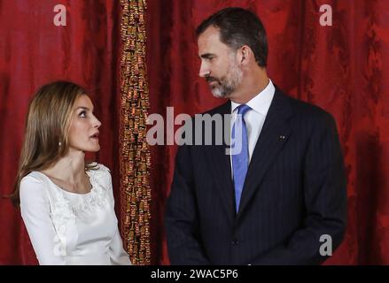 Madrid, Stati Uniti d'America. 8 settembre 2014. MADRID, SPAGNA - 08 SETTEMBRE: Re Felipe vi di Spagna (2R) e la regina Letizia di Spagna (L) ricevono il presidente di Panama Juan Carlos Varela (2L) e la moglie Lorena Castillo de Varela (R) al Palazzo reale l'8 settembre 2014 a Madrid, Spagna. Gente: Re Felipe vi di Spagna, regina Letizia di Spagna Credit: Storms Media Group/Alamy Live News Foto Stock
